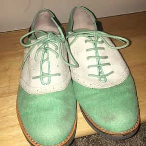 Mint Green and White Oxford shoes, sz 6